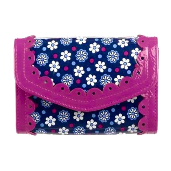 Vera Bradley Handbags - NWT! VERA BRADLEY WALLET